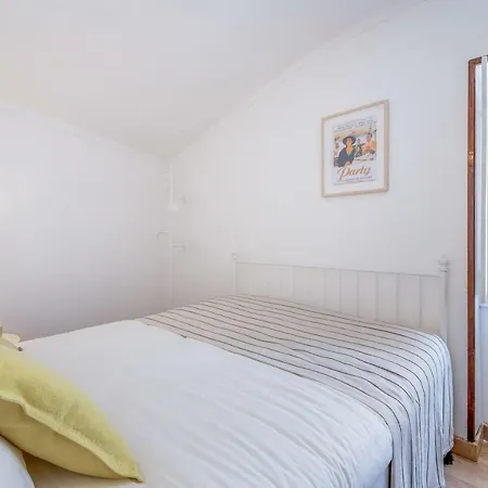 Light Filled Typical At Alfama, By Timecooler * Lisboa