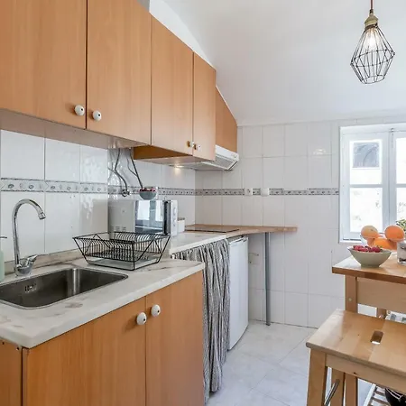 Light Filled Typical At Alfama, By Timecooler Apartamento *